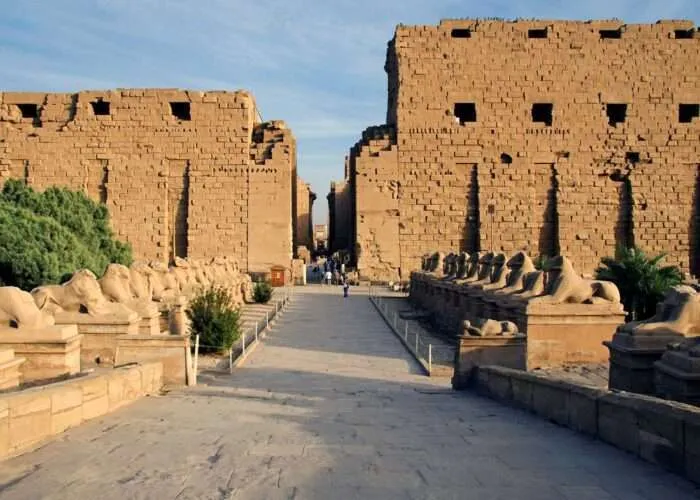 Hurghada to Luxor day trip
